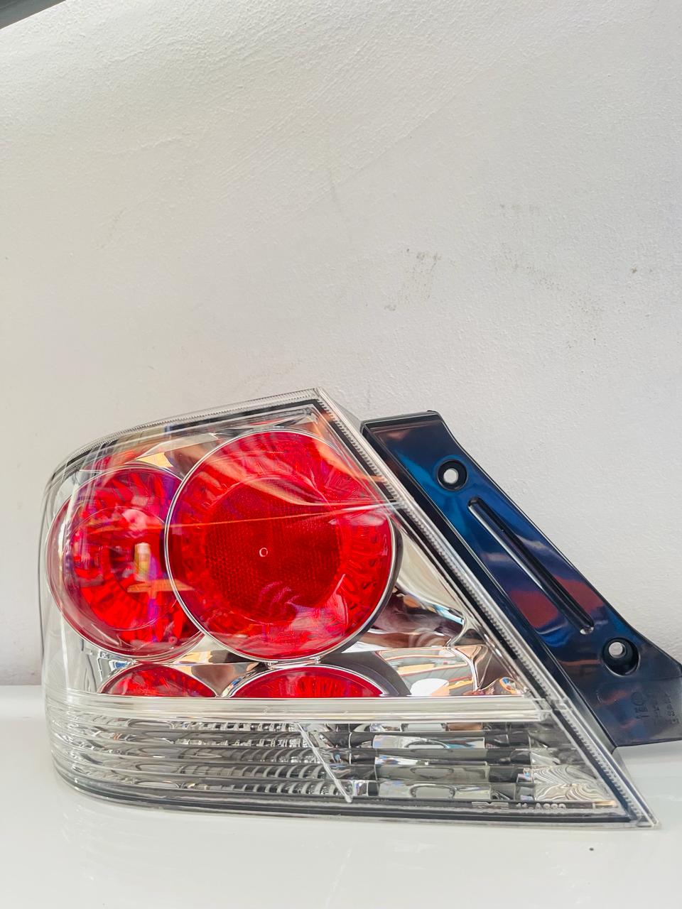 MITSUBISHI CS3 Tail Light - Lasienda