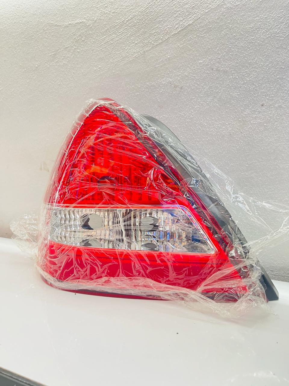 NISSAN TIDA SEDAN Tail Light - Lasienda