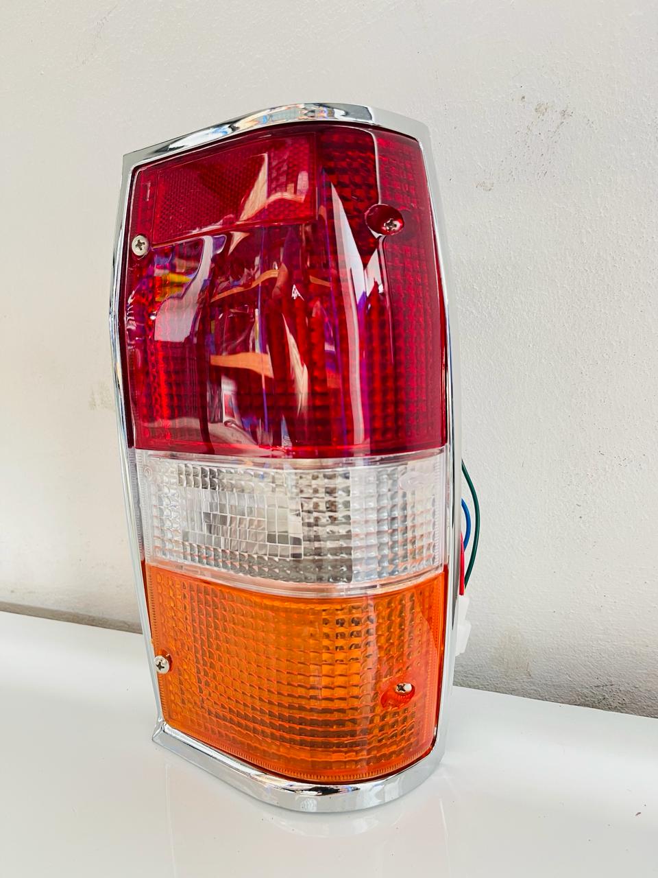 MITSUBISHI STRADA L200 Tail Light