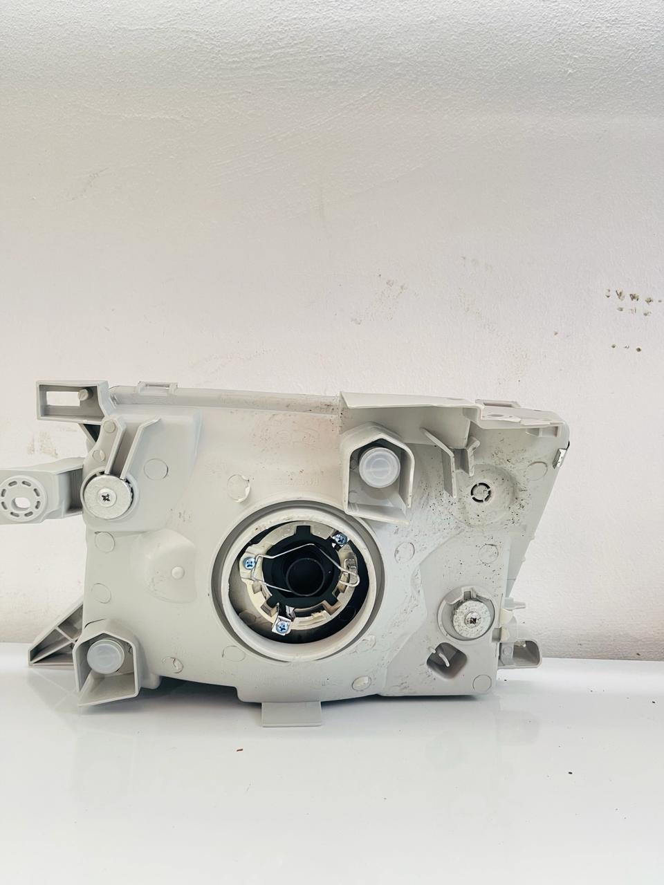 NISSAN D22 Headlamp Yr 00-03