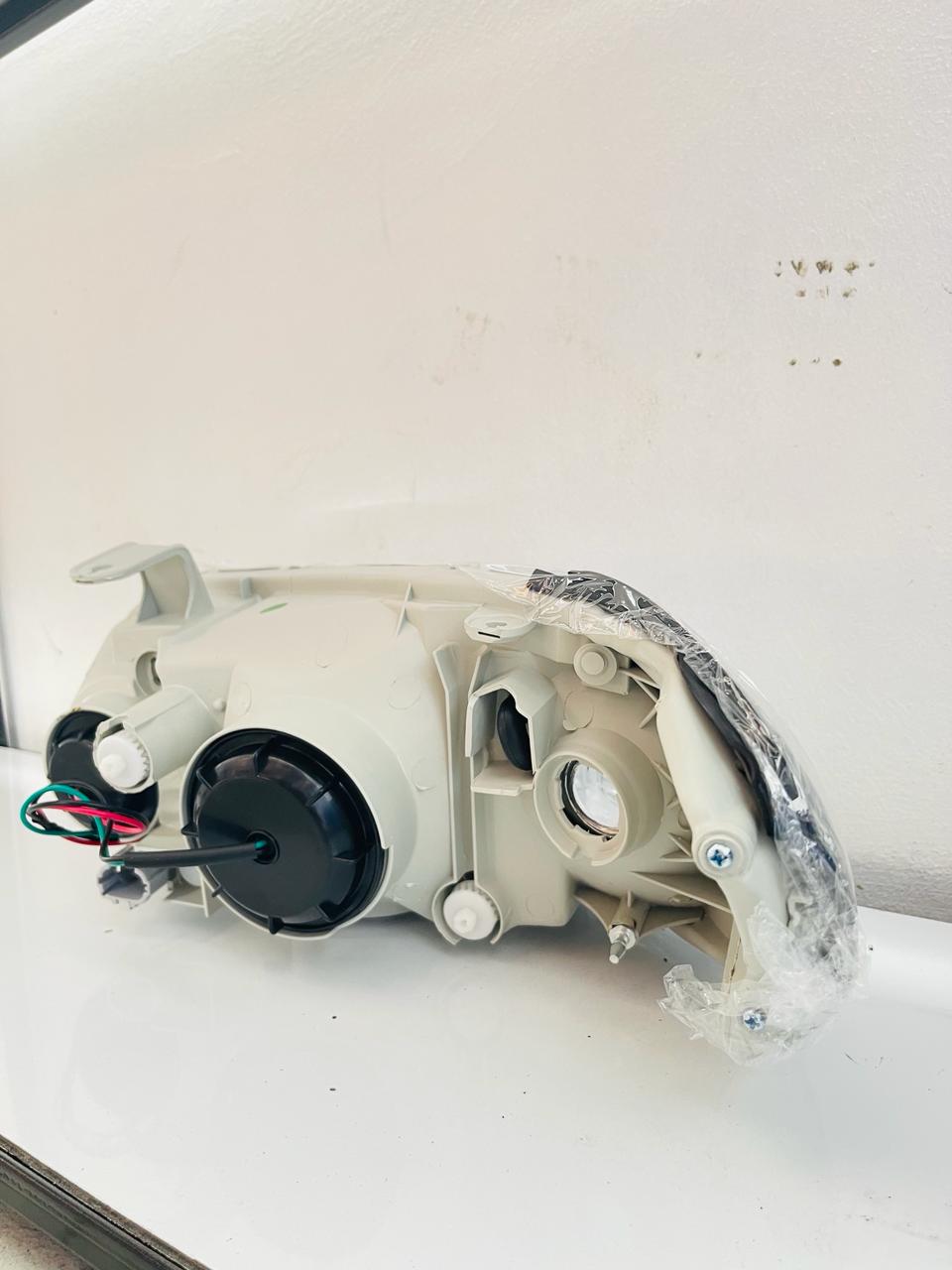 NISSAN N17 Headlamp