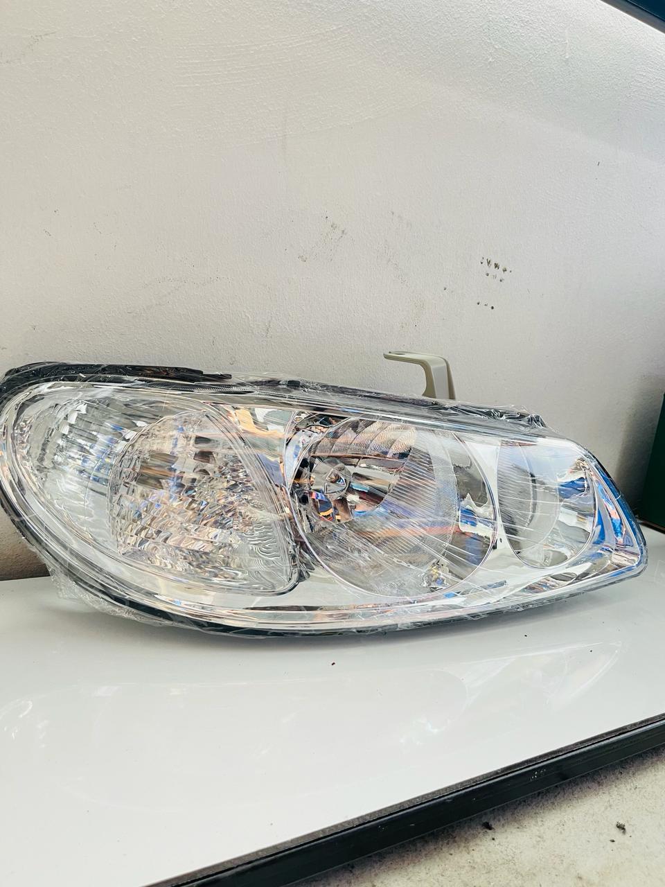 NISSAN N17 Headlamp