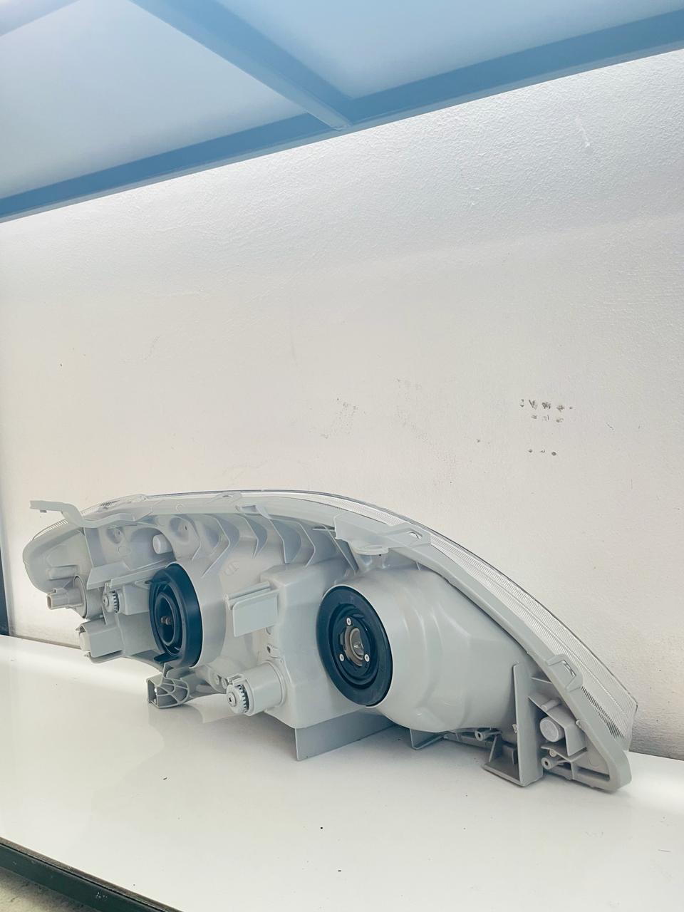 TOYOTA NZE Headlamp Yr 2002-2004 Double Foyer