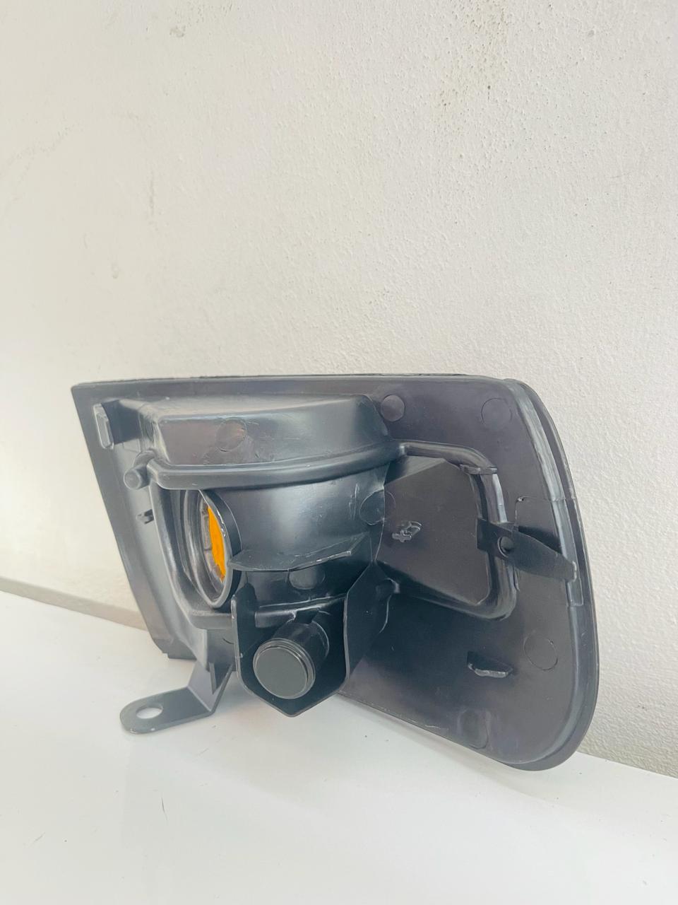 TOYOTA AE111 Corner Lamp