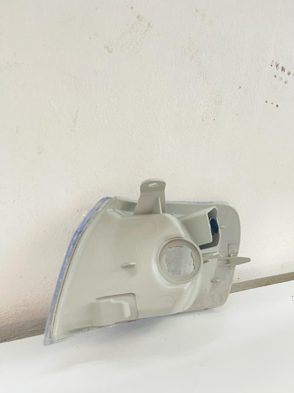TOYOTA EE111 Corner Lamp