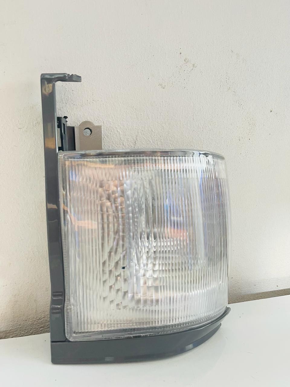 TOYOTA HIACE RECON YR 1994 Corner Lamp