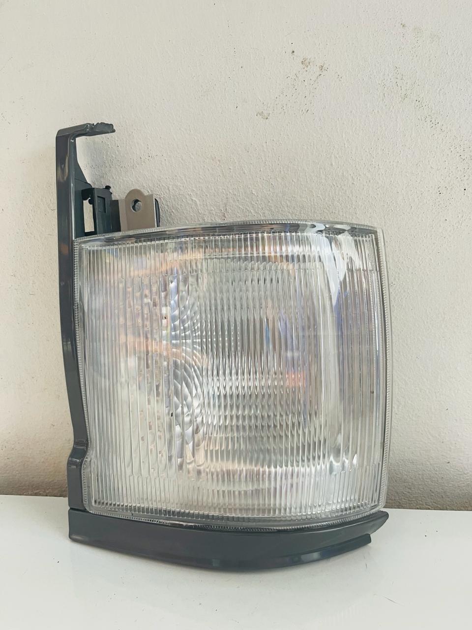 TOYOTA HIACE RECON YR 1994 Corner Lamp