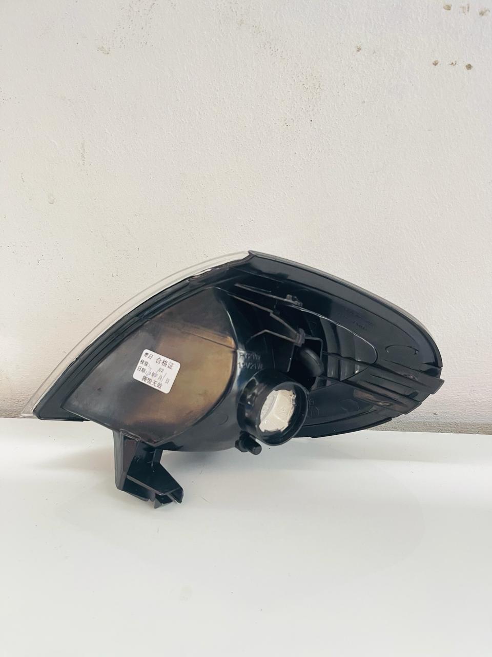 NISSAN N16 Corner Lamp
