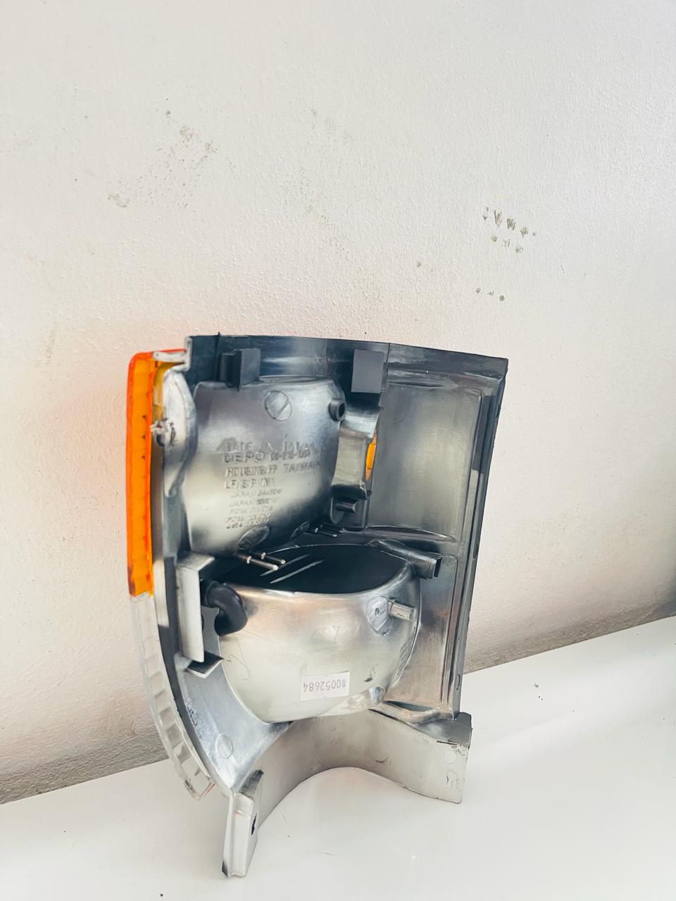 NISSAN ATLAS Corner Lamp