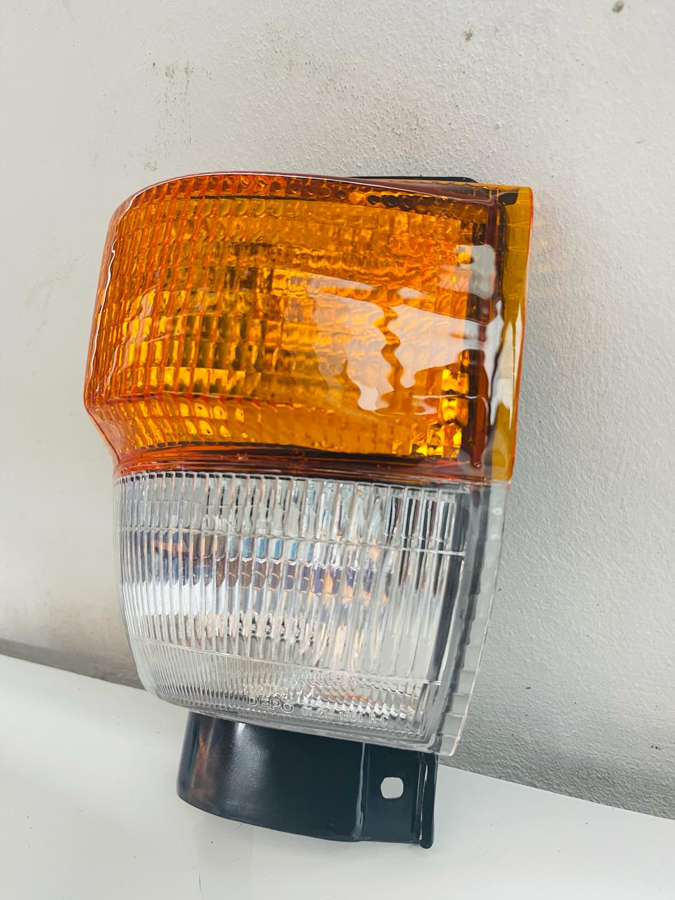 NISSAN ATLAS Corner Lamp