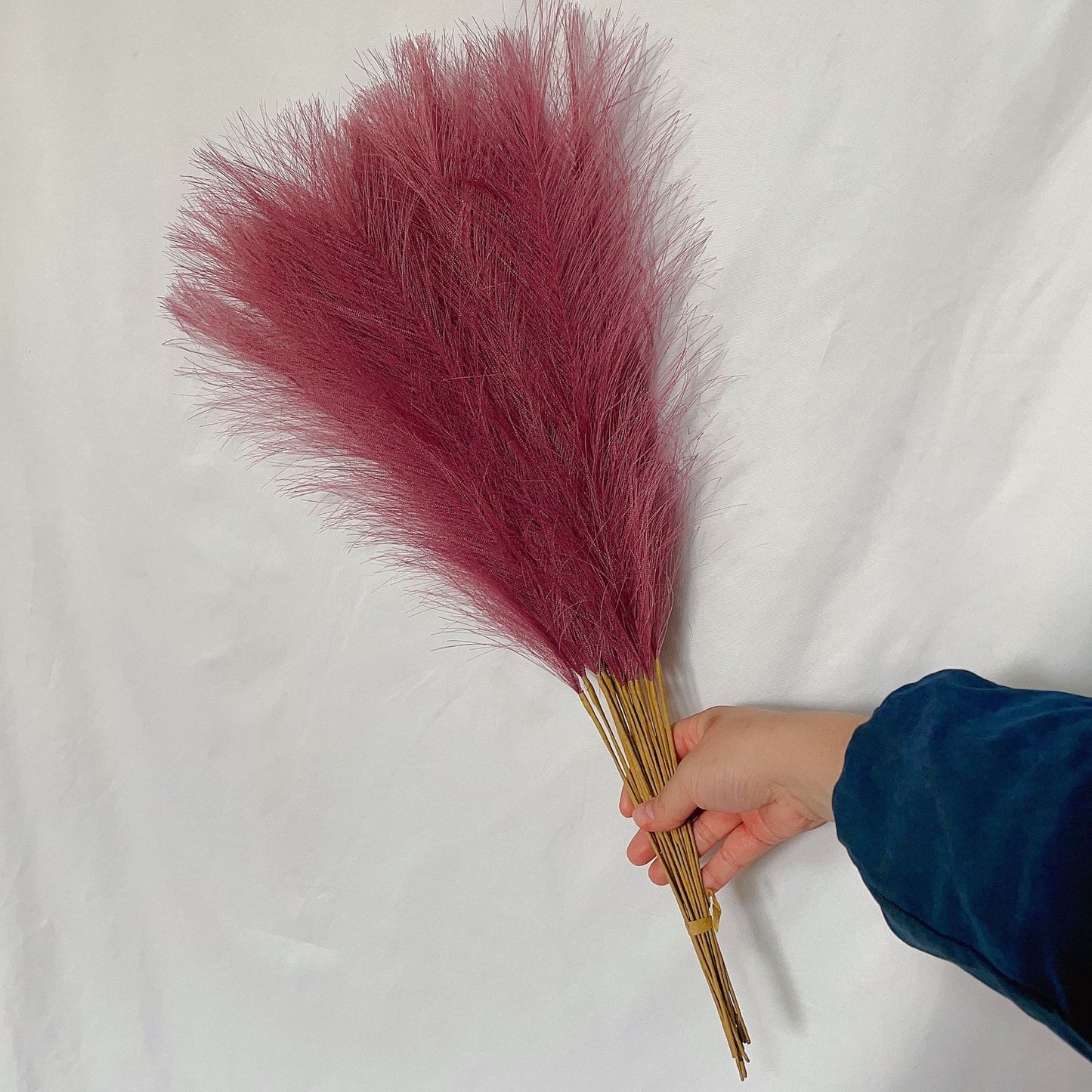 Fluffy artificial flowers - Lasienda