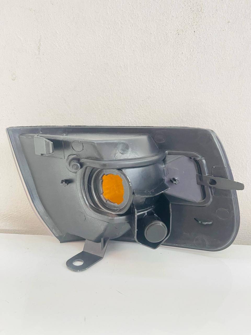 TOYOTA AE111 Corner Lamp